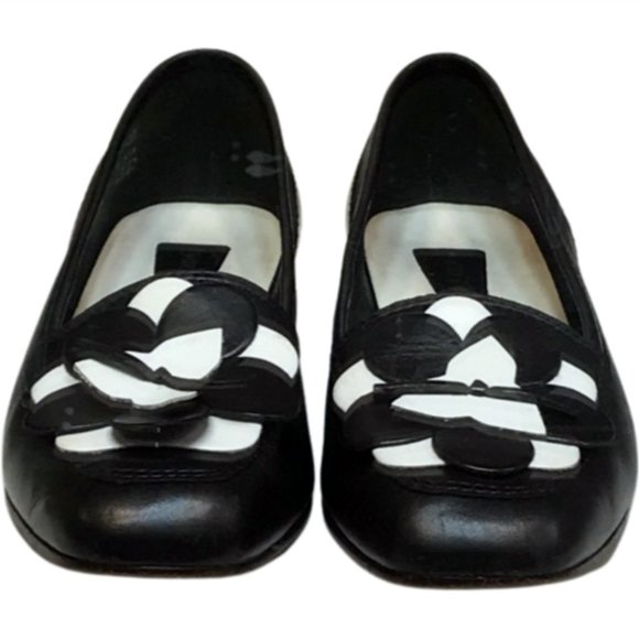 Enzo Angiolini Leather Color Block layered Loafer Flats - Picture 2 of 11